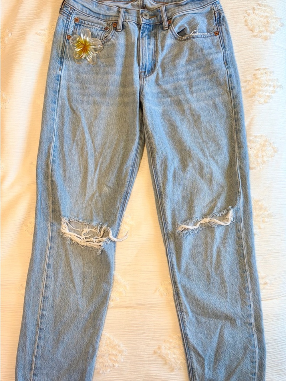 American Eagle Outfitters Light Blue Distressed Straight Leg Jeans